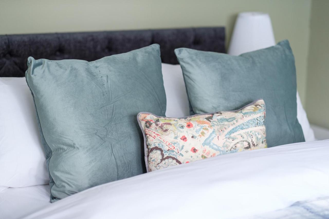 Dickens Suite- Cozy Suite 15Min Close To Gatwick 크롤리 외부 사진